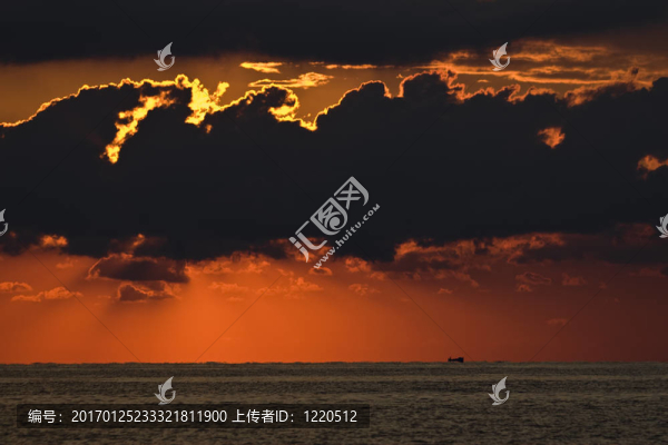 海上云