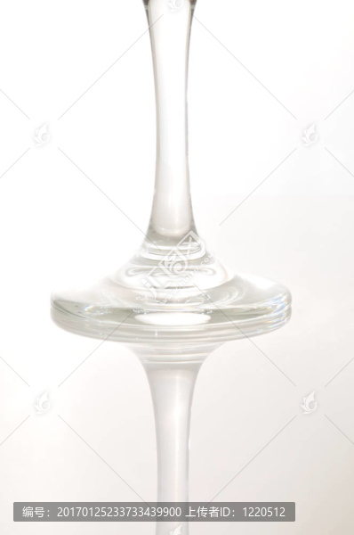 葡萄酒杯底反射-匯圖網(wǎng) www.fosd68.com 葡萄酒杯底反射