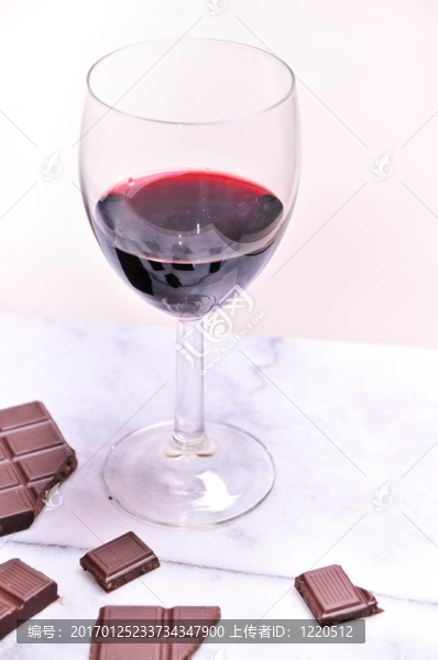 葡萄酒和巧克力