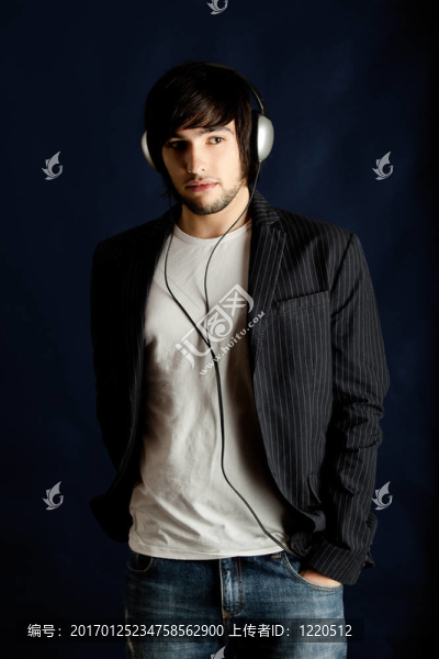 聽(tīng)-匯圖網(wǎng) www.fosd68.com 聽(tīng)