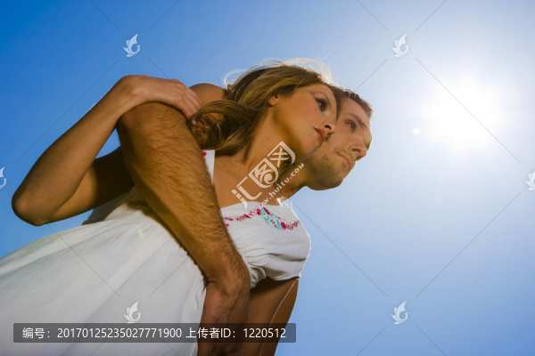 年輕的夫婦