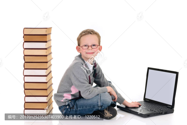 帶百科全書的小男孩