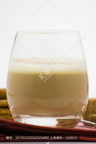 美味的冰巧克力與白色愛(ài)爾蘭奶油