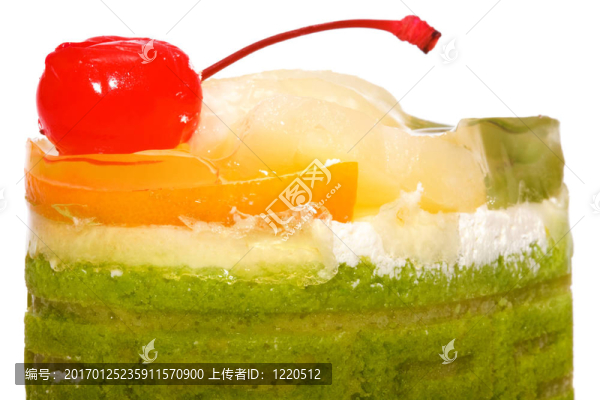 用水果甜蛋糕