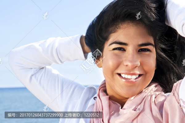 年輕的美洲土著婦女