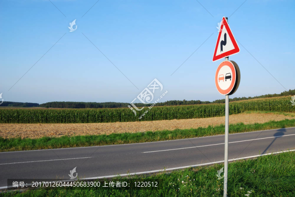 交通標(biāo)志-匯圖網(wǎng) www.fosd68.com 交通標(biāo)志