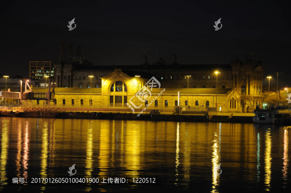 維爾港晚上巴塞羅那；西班牙