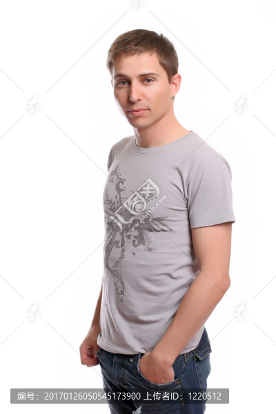 年輕休閑男子；擺姿勢(shì)