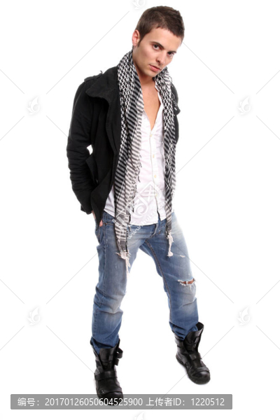 年輕休閑男子擺姿勢