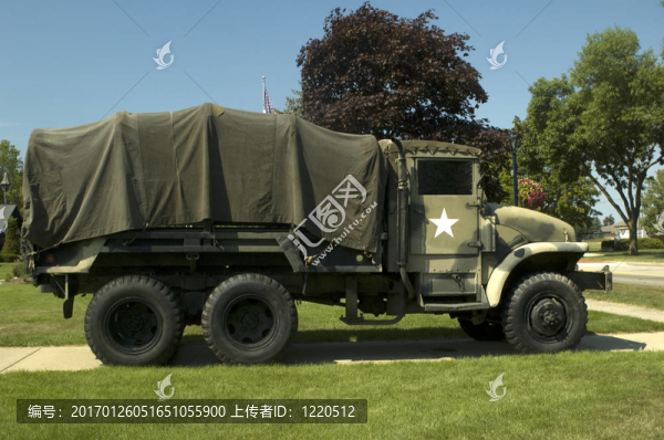 軍用車輛