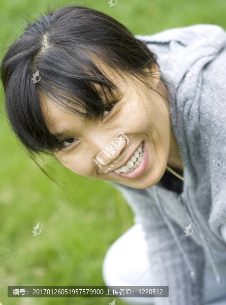 亞洲婦女戶外。