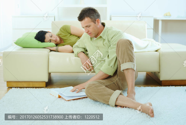 家里人讀書