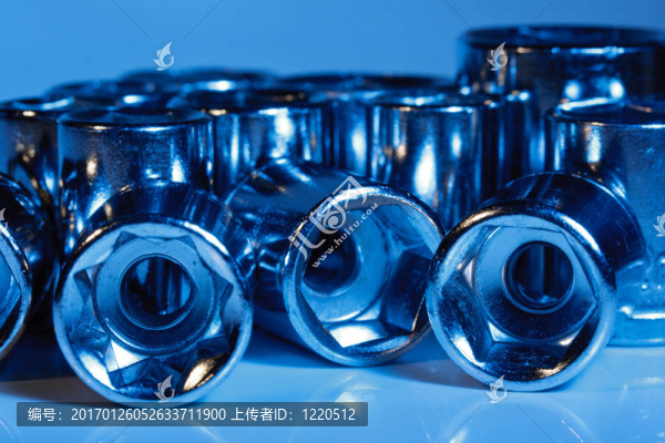 金屬扳手套筒關(guān)閉