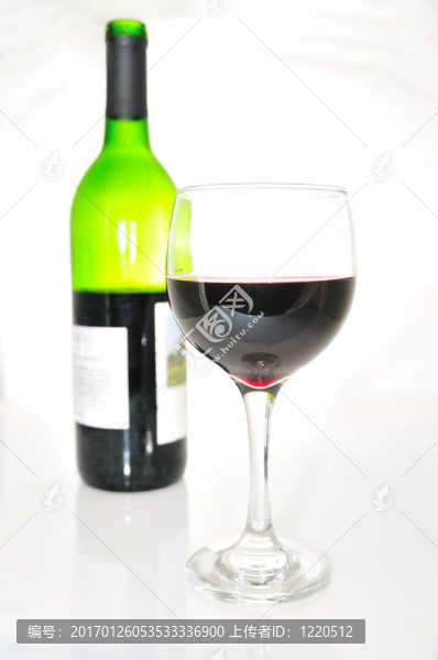 紅葡萄酒