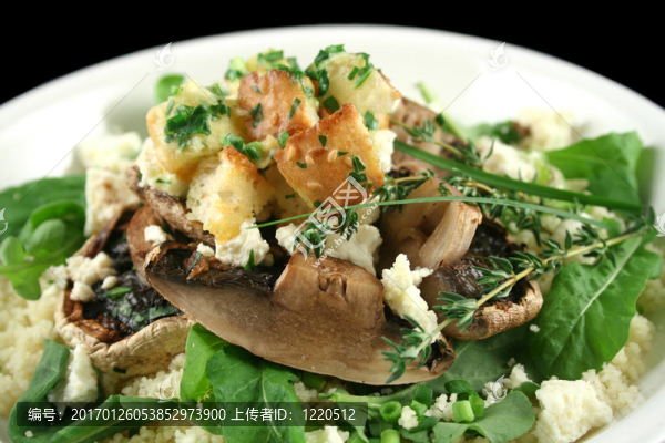 用乳清干酪蘑菇