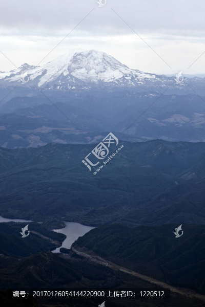 山前河流