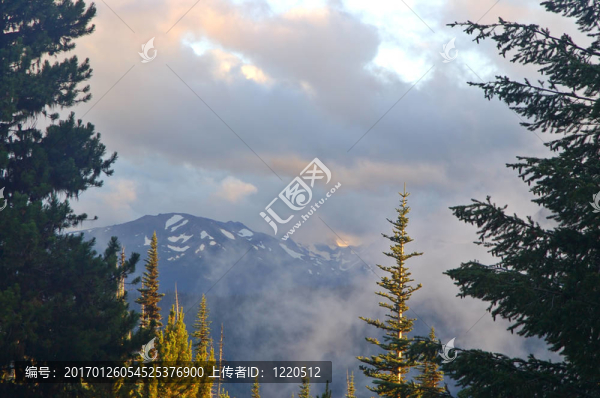 風(fēng)景優(yōu)美的山地景觀