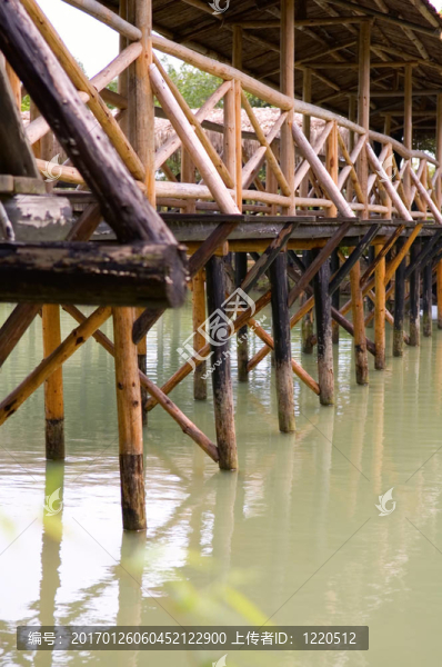 木橋