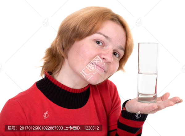 帶水玻璃的女孩