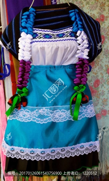 傳統(tǒng)服飾