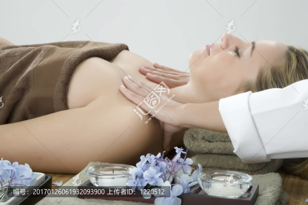 在一天的水療中心