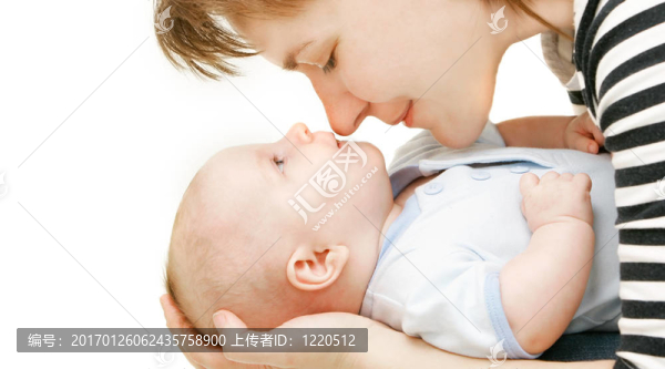 母親和嬰兒的白色