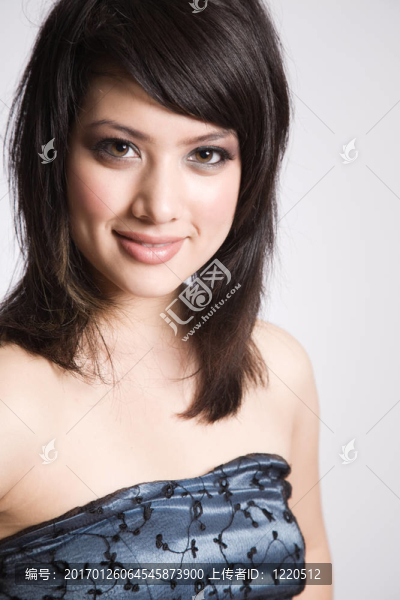 美麗的微笑的亞洲女孩