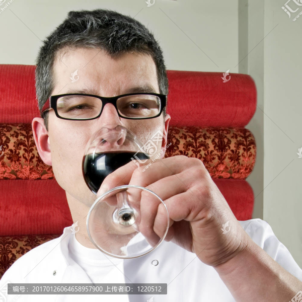 品嘗葡萄酒