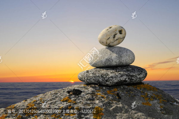 夕陽(yáng)中的軟石