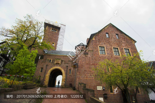 城堡里的游客