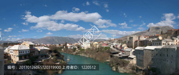 莫斯塔爾老城河全景