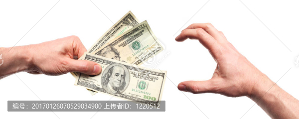 一方面通過美元