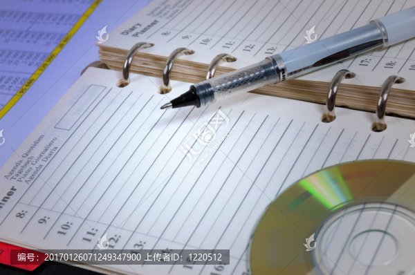 筆和CD