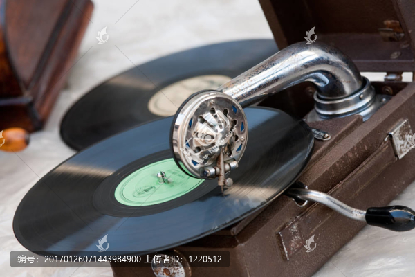 留聲機(jī)-匯圖網(wǎng) www.fosd68.com 留聲機(jī)