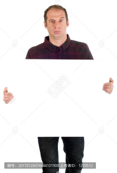 扮鬼臉的人和廣告牌