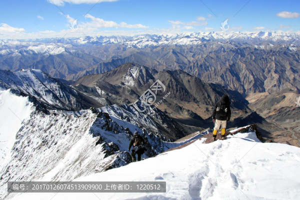 登山爬山-,Stok,Kangri（6；150m／20；080ft）；印度