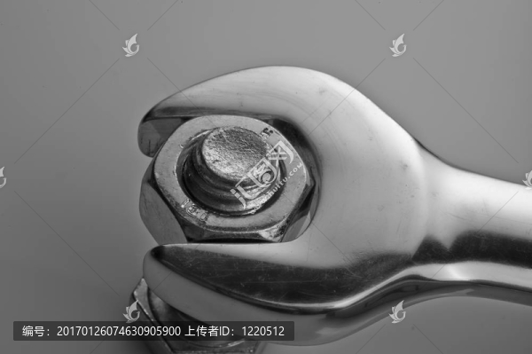 堅強的