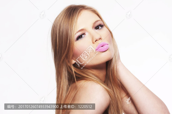 迷人的年輕金發(fā)女孩肖像