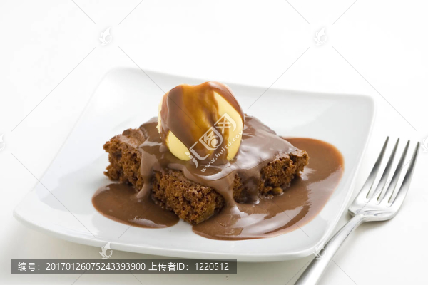 核桃和香草巧克力布朗尼