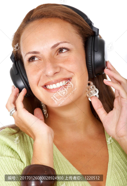 女人聽音樂