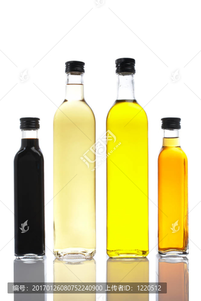 瓶橄欖油和醋