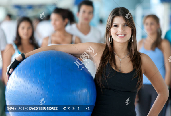 健身房的女人肖像