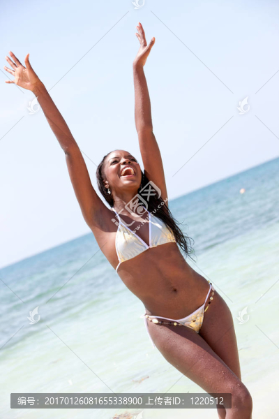 海灘上的自由