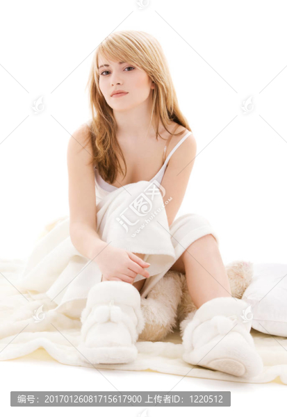 床上的十幾歲的女孩