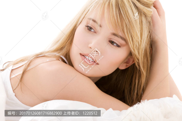 可愛(ài)的少女