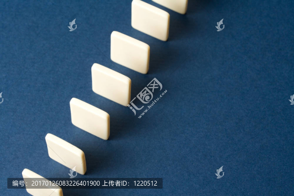 多米諾