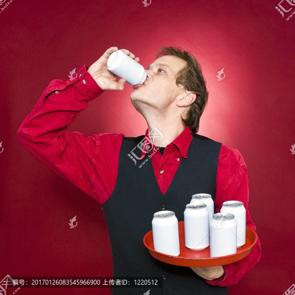 口渴的服務(wù)員