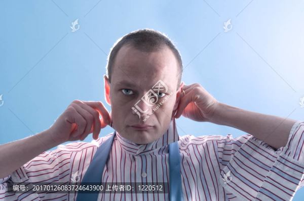 化妝的人