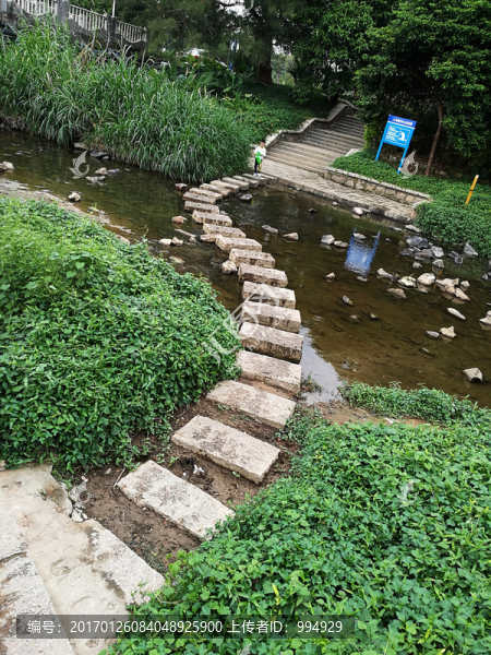 深圳東湖公園小石橋