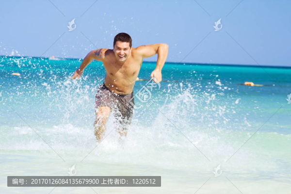 從海洋中奔跑-匯圖網(wǎng) www.fosd68.com 從海洋中奔跑